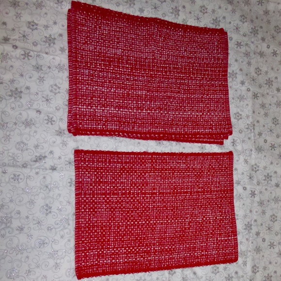 SET 6 RED/WHITE PLACEMATS RECTANGULAR COTTON 17" x 12" CROCHET WEAVE THICK EUC - Picture 2 of 3
